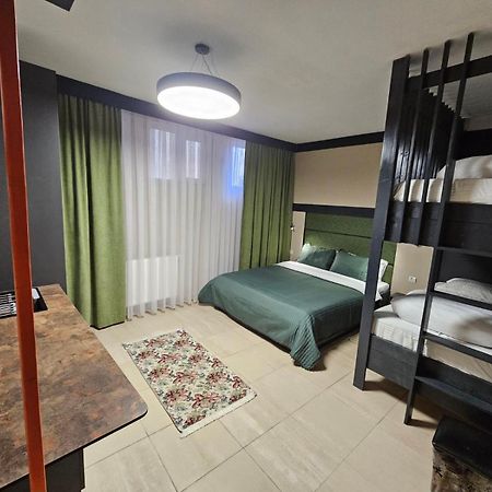 Hotel Kika Приштина Экстерьер фото