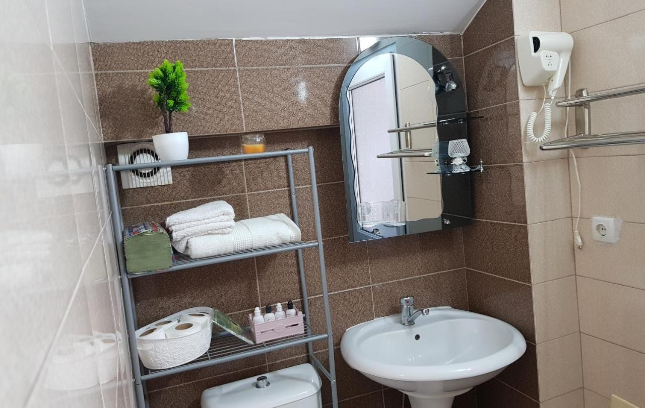 Hotel Kika Приштина Экстерьер фото